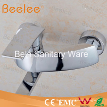 Wall Mounted Durable Brass Bath Shower Faucet with Long Spout